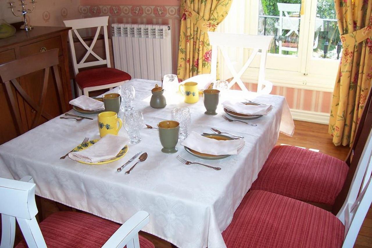 Posada Casa De Valle Colindres Εξωτερικό φωτογραφία